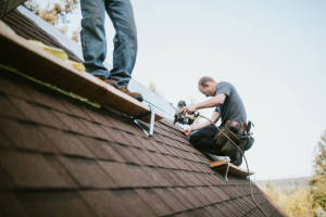 Local Roofers in Cotter, IA